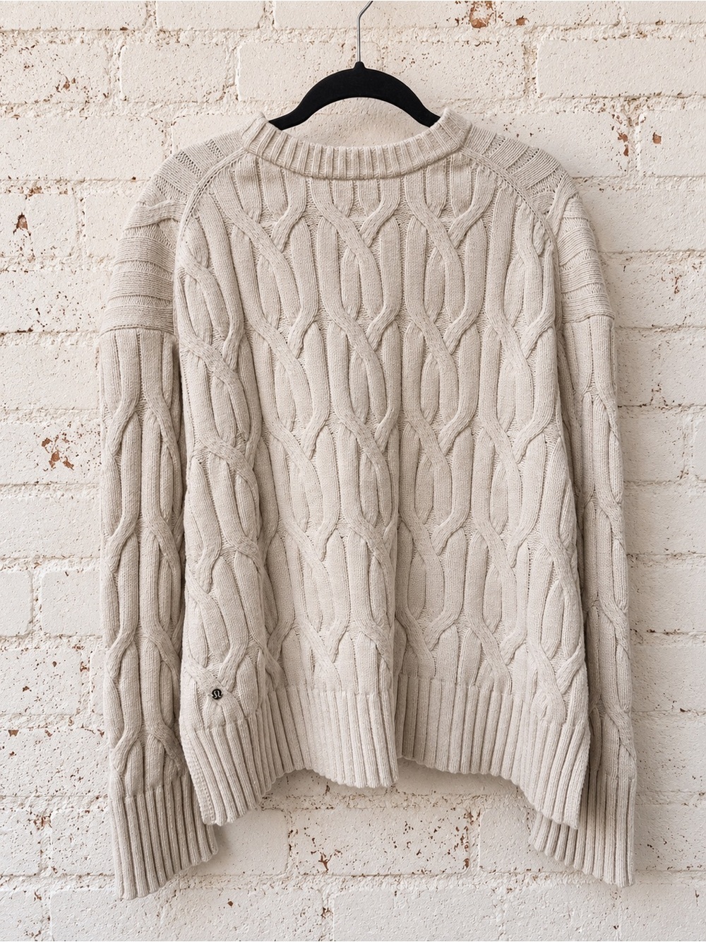 NWT Lululemon Cable-Knit Oversized Crewneck Sweater Bone Size S - Picture 3 of 13